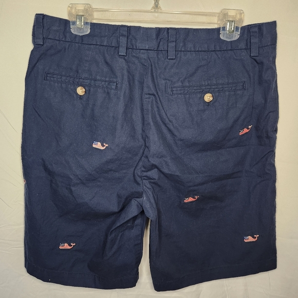 Vineyard Vines Mens 33 Embroidered Flag Whale USA Chino Breaker Shorts Blue - Picture 3 of 7